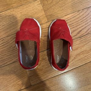 Toms “tiny alpargata canvas” size T6
